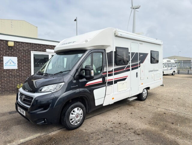 Burstner Nexxo T720